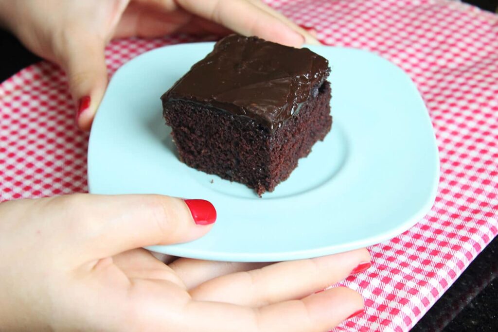 Pastel o bizcocho de chocolate vegano receta