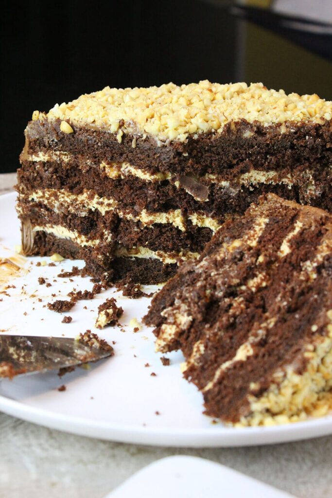 Pastel de sincker con betún de chocolate