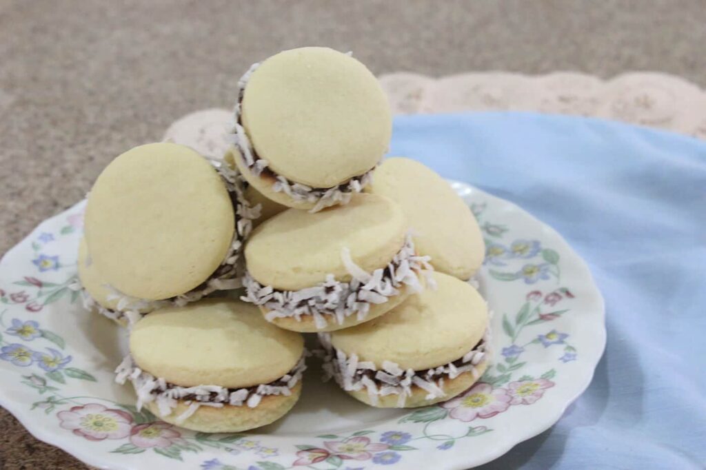 Classic alfajores recipe