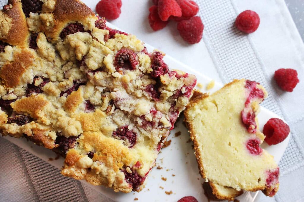 Raspberry pound cake