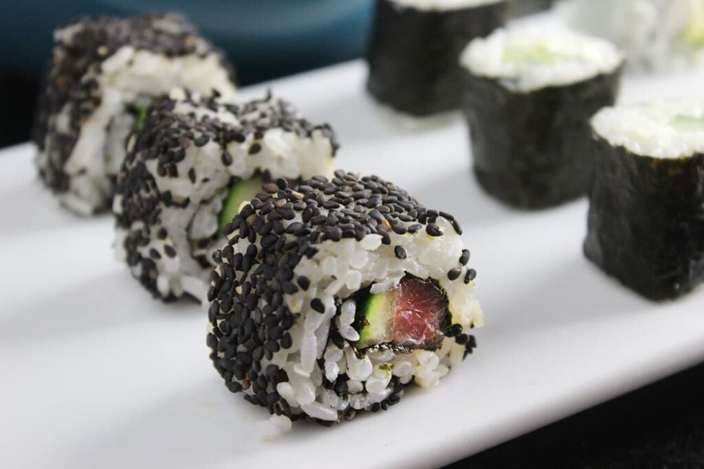Maki sushi rolls recipe
