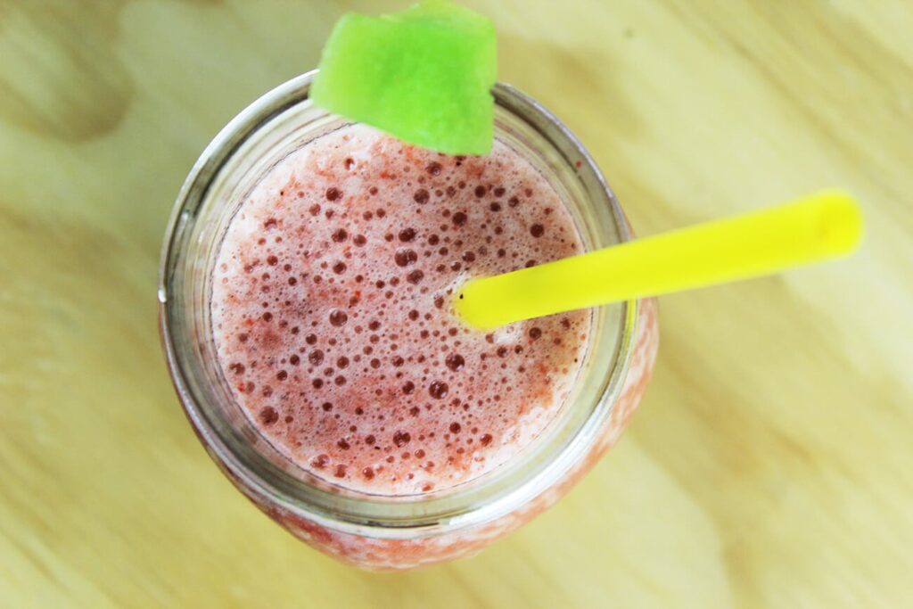 Smoothie de fresa kiwi