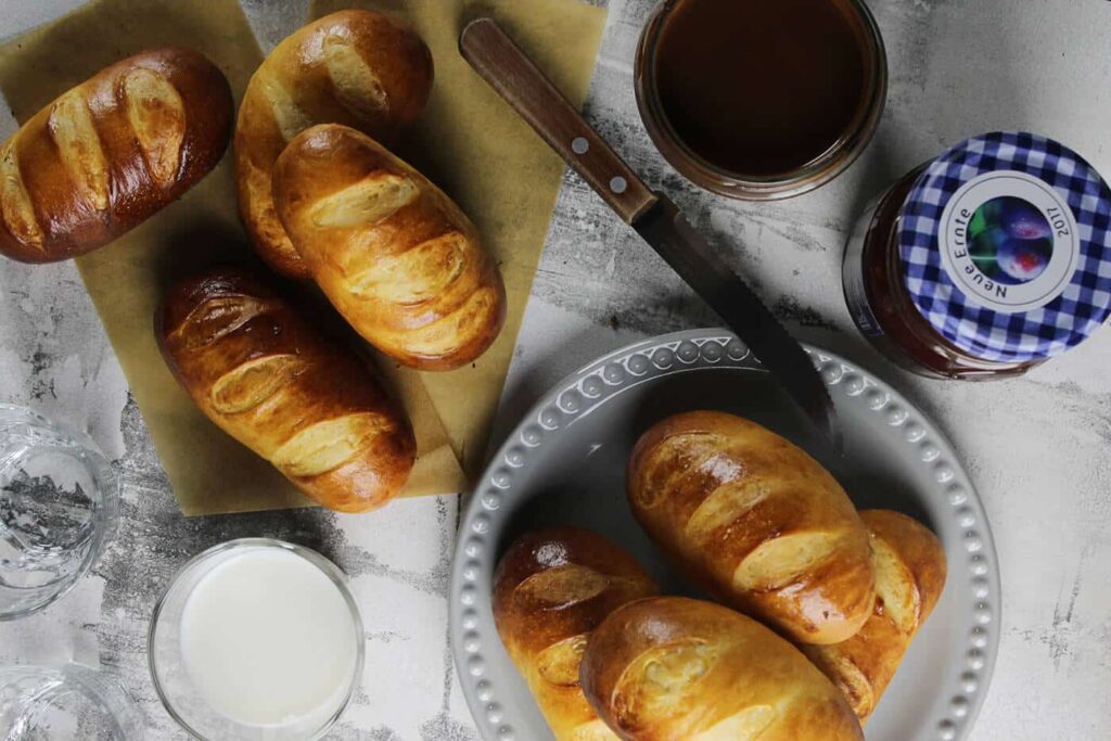 Mini milk baguettes recipe