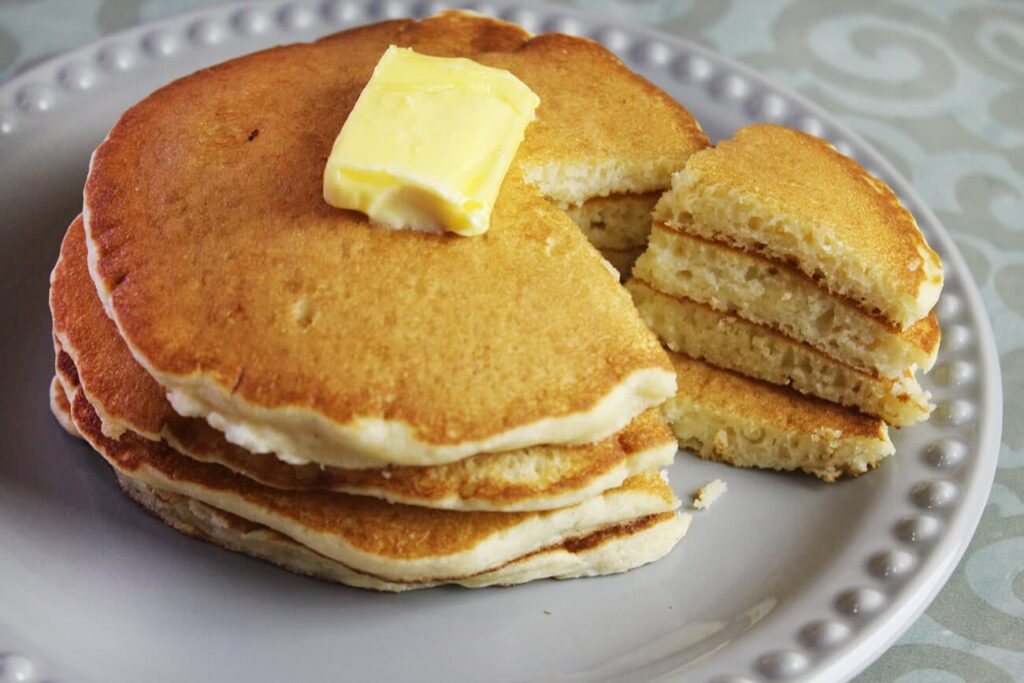 The fluffiest hot cakes