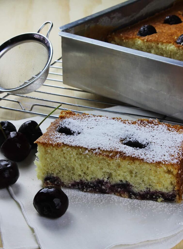 How to make an easy cherry cake