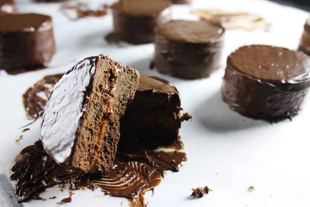 Chocolate alfajores