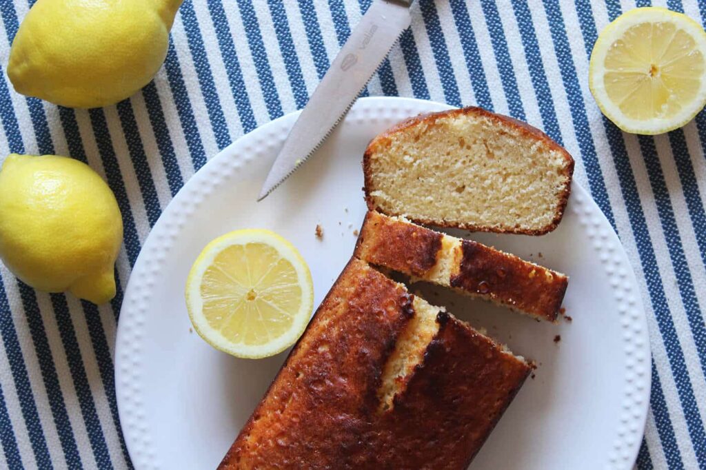 Homemade yogurt pound cake recipe