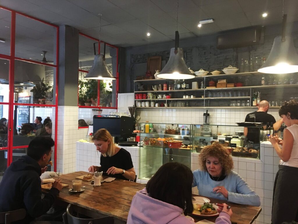 Adorado bar, a review or a brunch in the center in Madrid