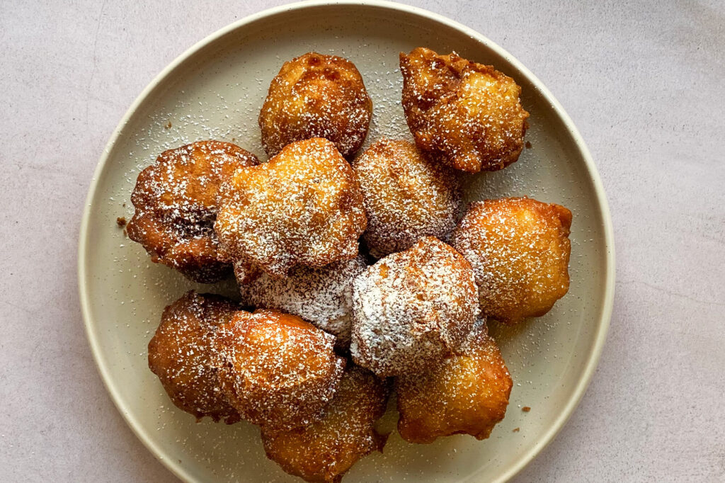 Apple fritters