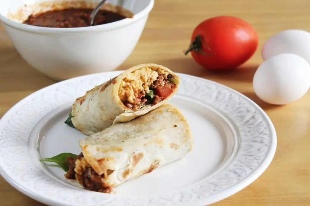 Burrito de desayuno, con chili, huevos y queso HORNO MX
