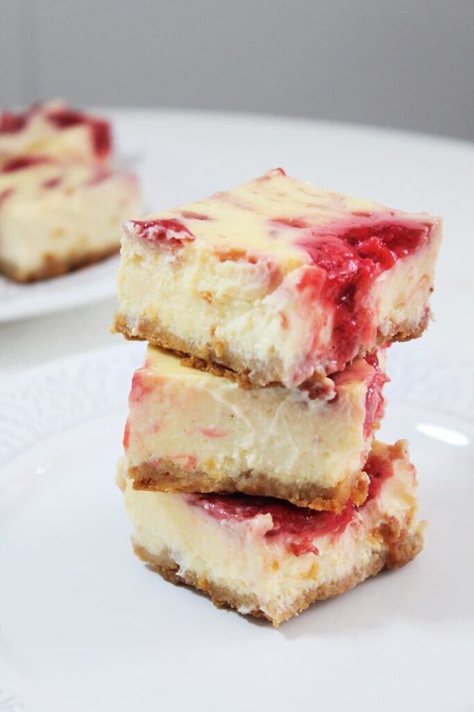 The best Strawberry swirl cheesecake bars