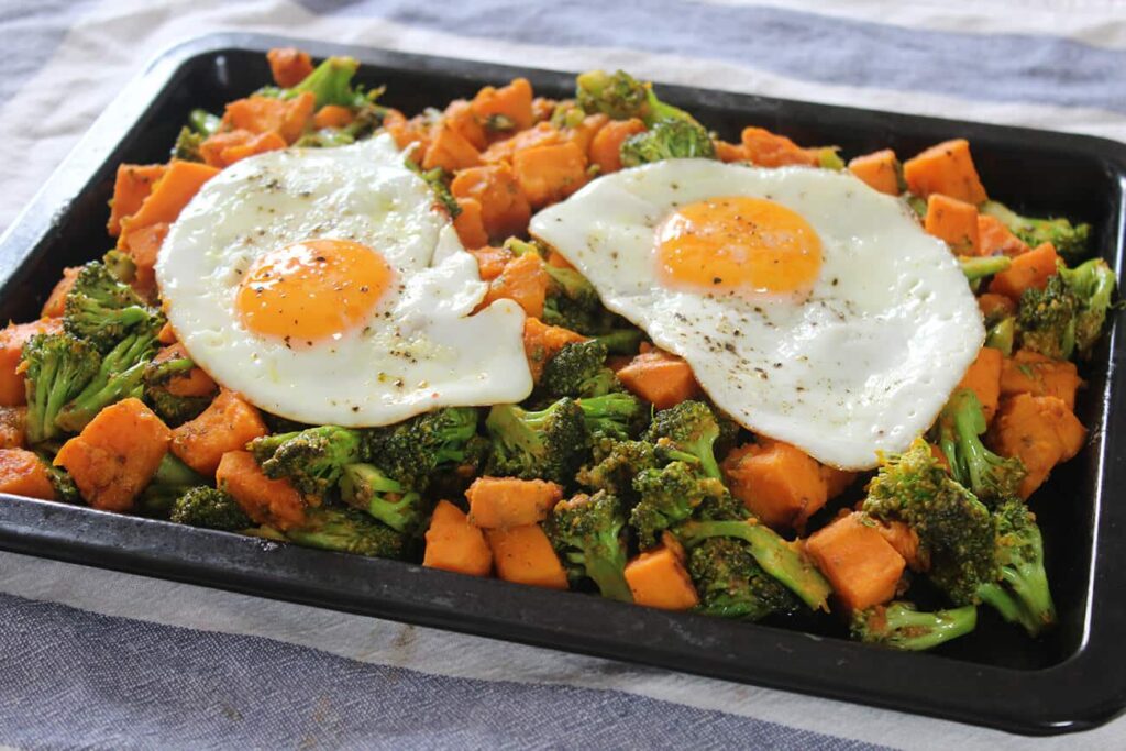 How to make a Sweet potato and broccoli breakfast hash