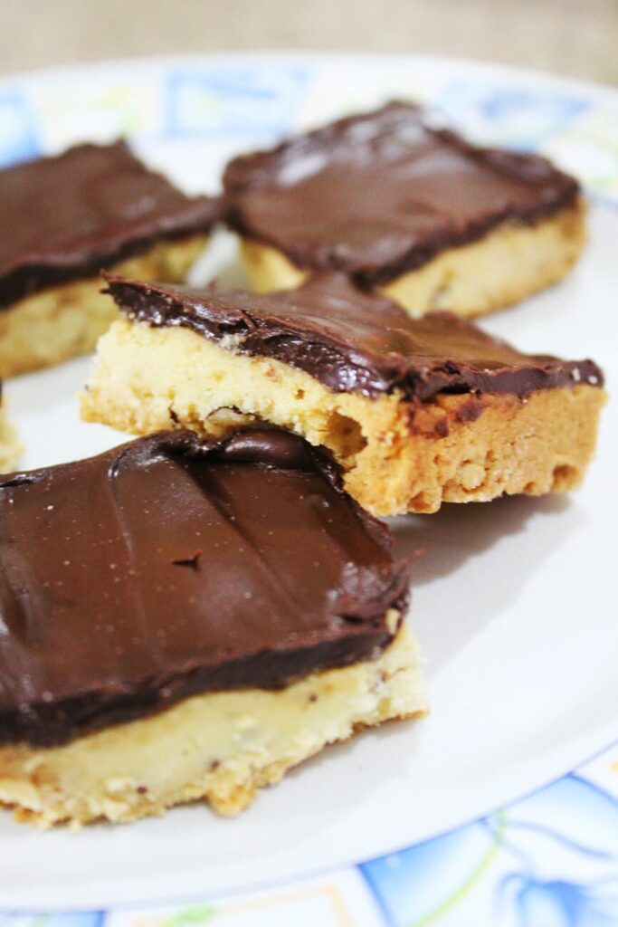 chocolate hazelnut shortbread bars recipe