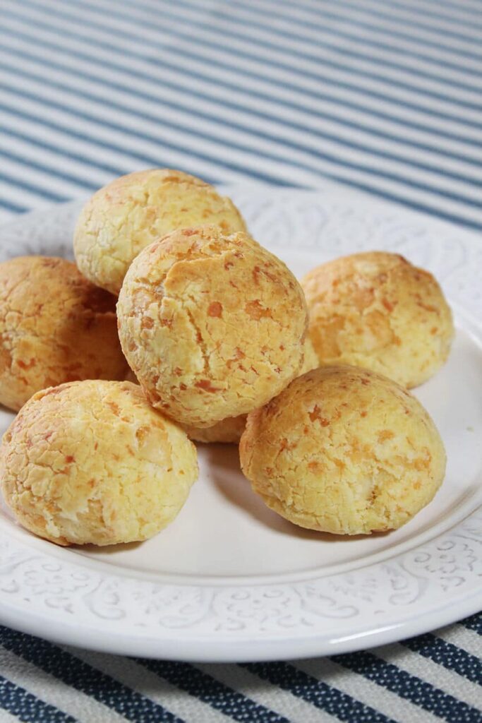 yucca bread chipa vertical