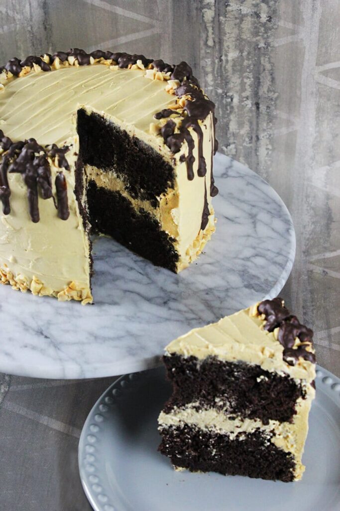 How to make a vegan chocolate peanut butter cake