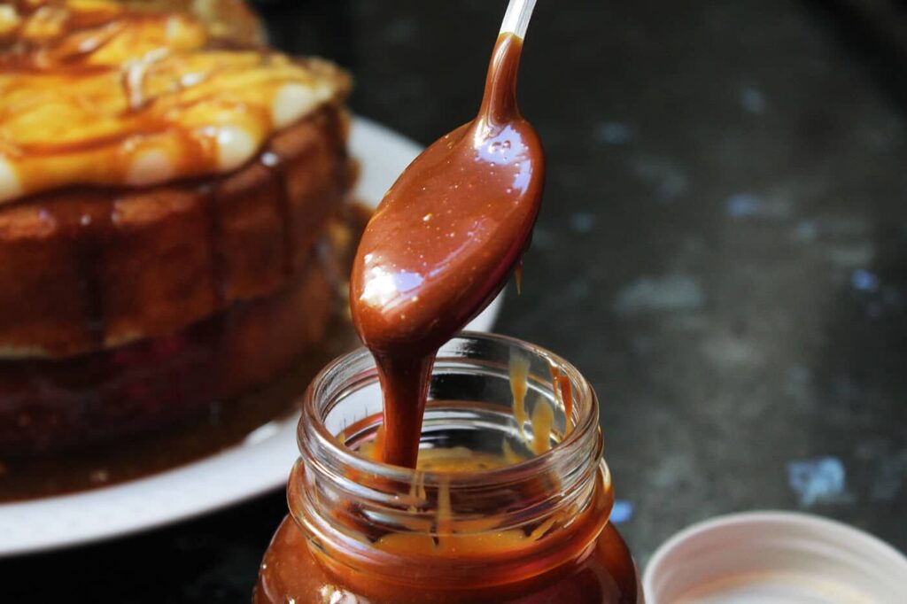 Side perspective displaying the consistency and color of the caramel sauce.