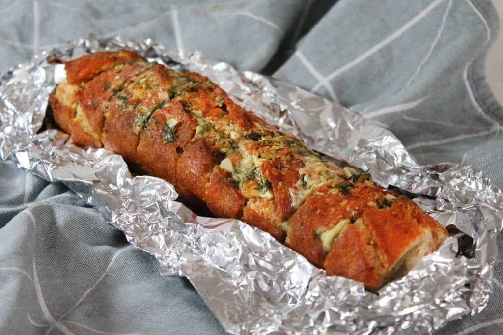 How to make garlic bread