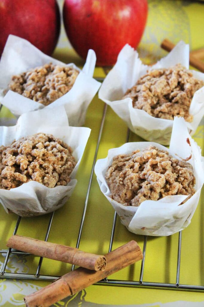 Glazed apple crumb muffins recipe