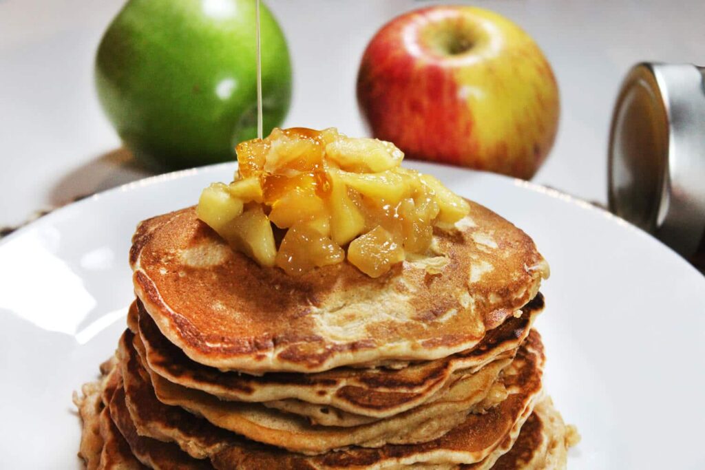 Cómo hacer pancakes de manzana