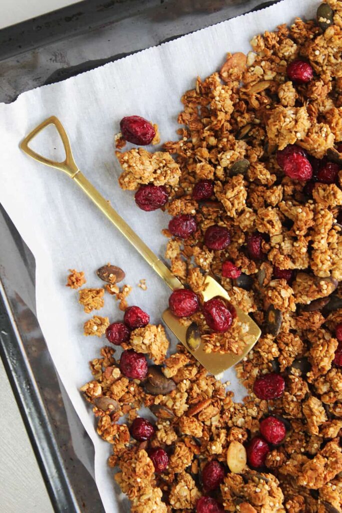 Pumpkin spice granola recipe