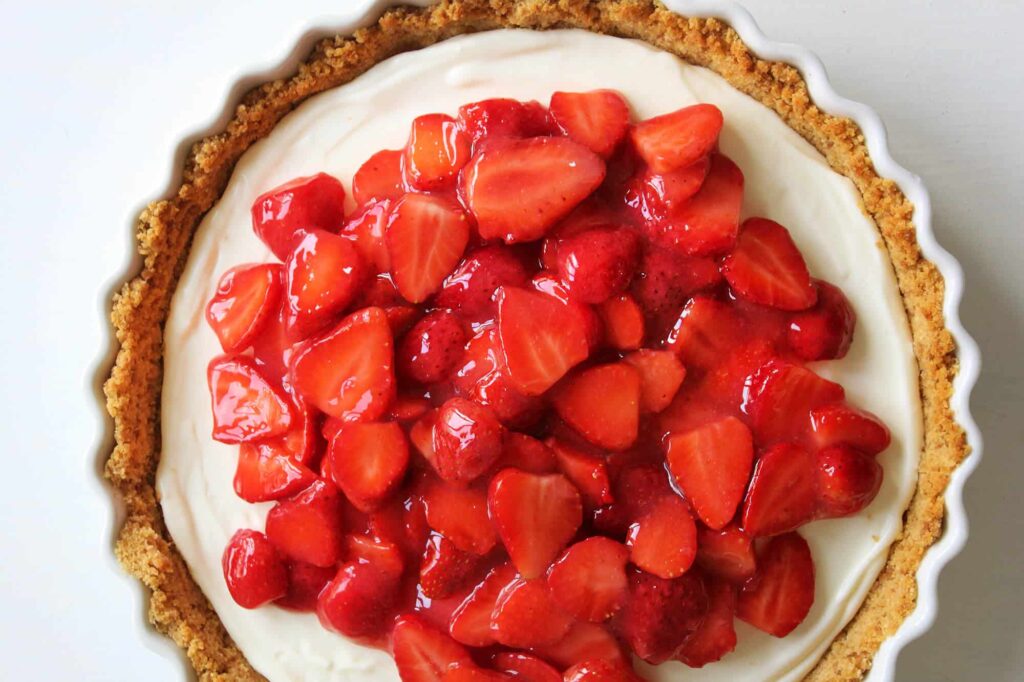 Cómo hacer un pay de pretzels y fresas