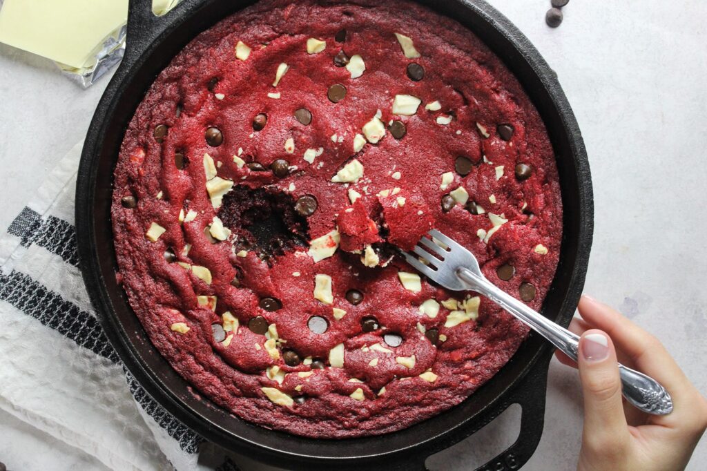 Red velvet skillet cookie recipe