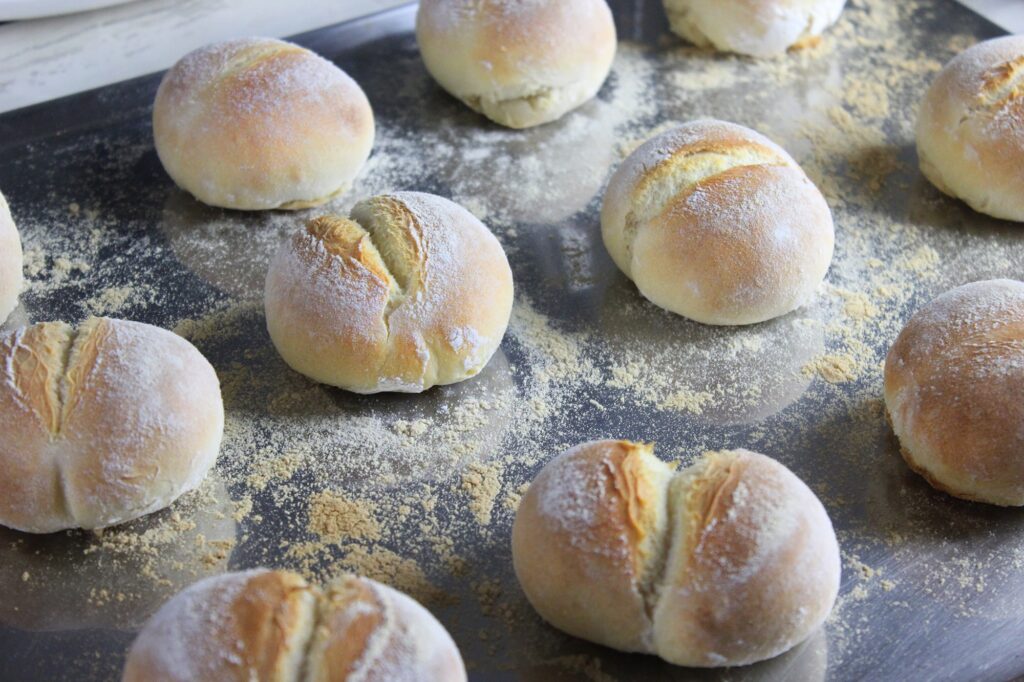 Petit french bread rolls
