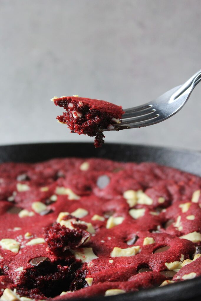 How to make a red velvet skillet cookie