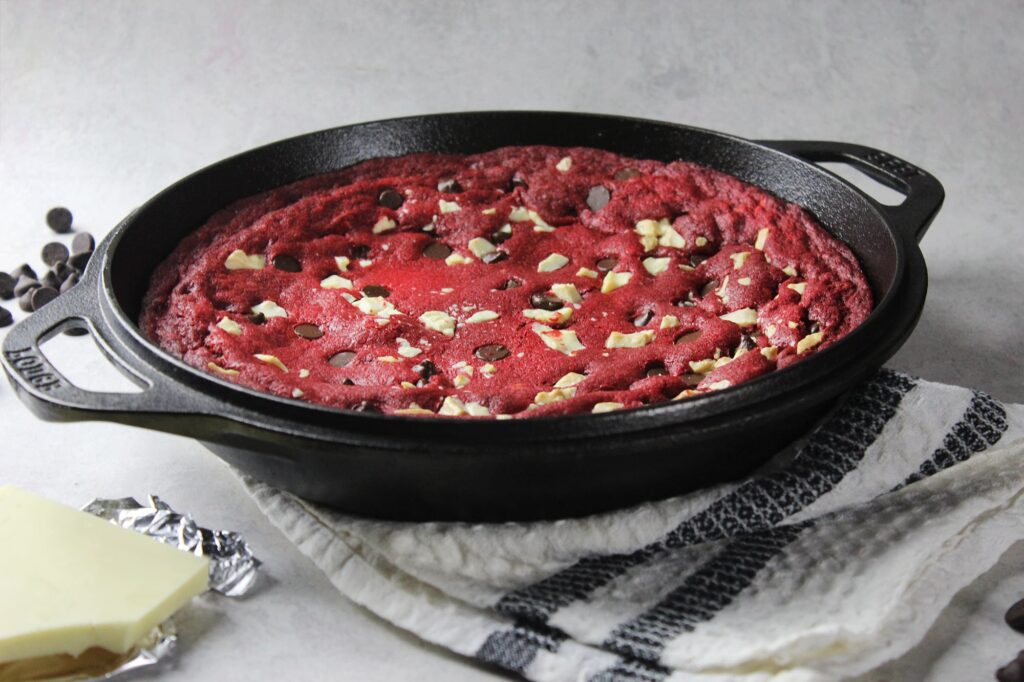 Red velvet skillet cookie