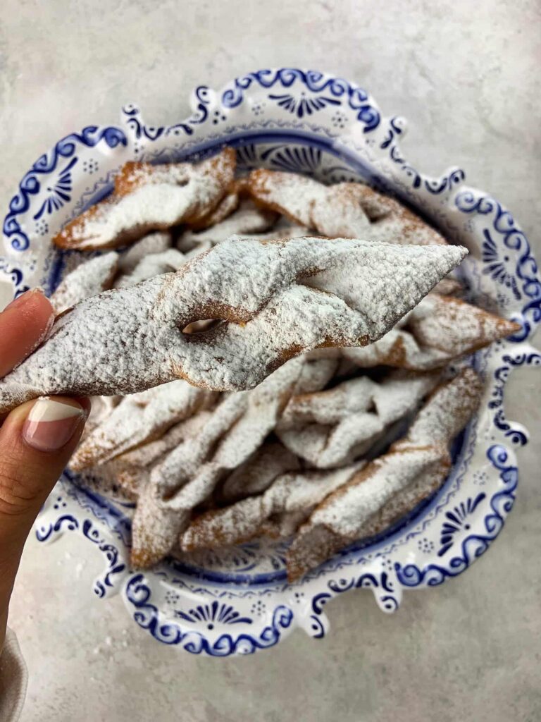 how to make Ukrainian fried pastries Verhuny