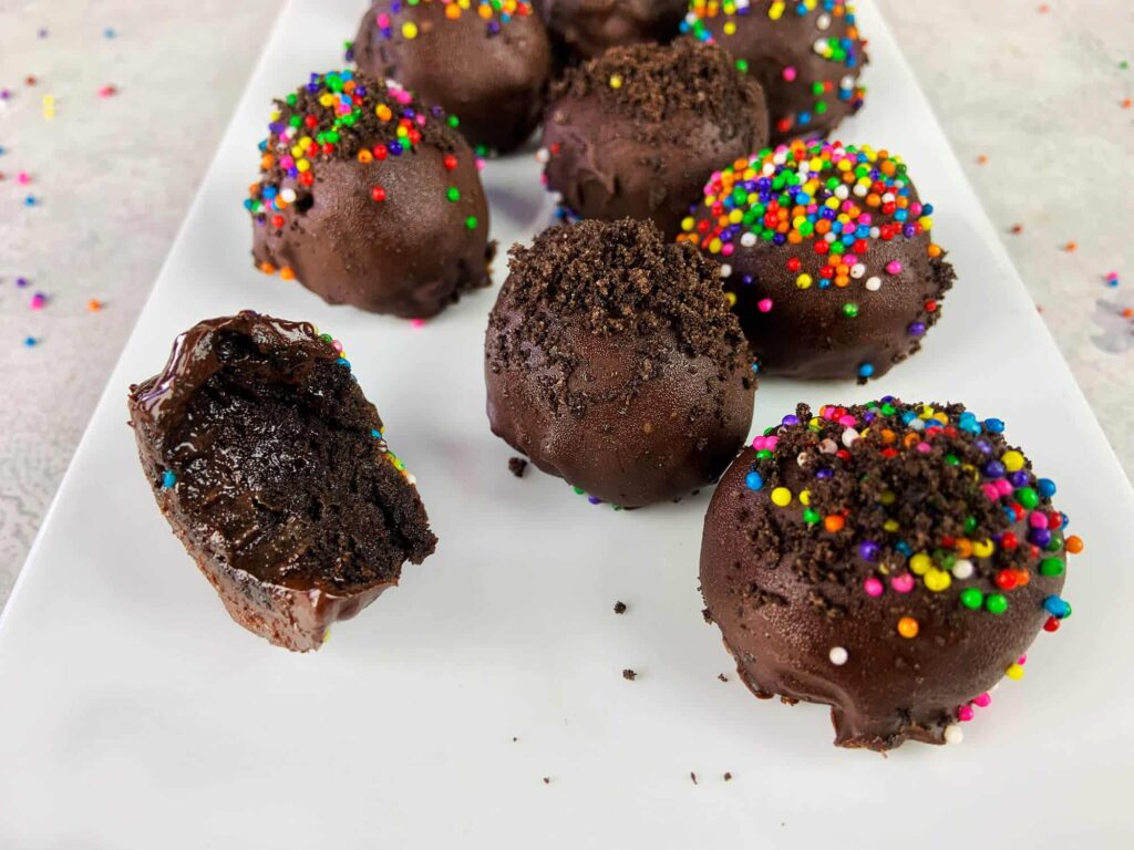 How to make 4 ingredient oreo truffles