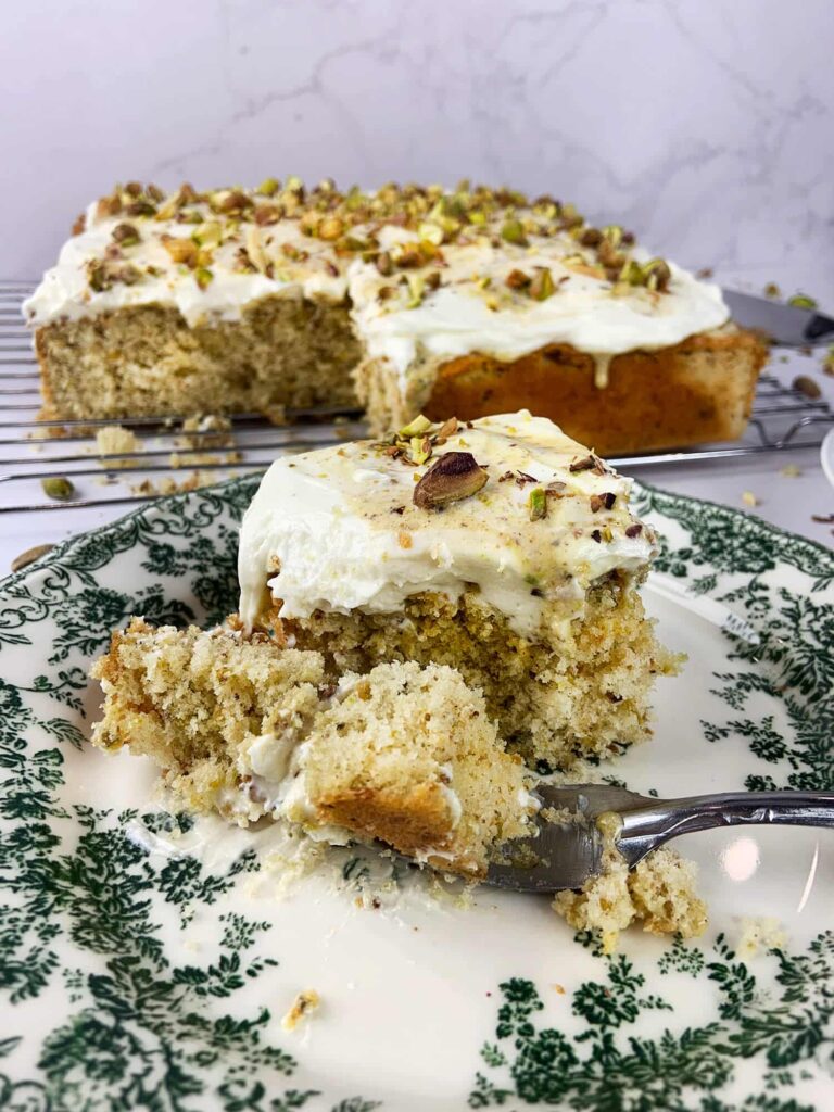 Pistachio poke cake recipe
