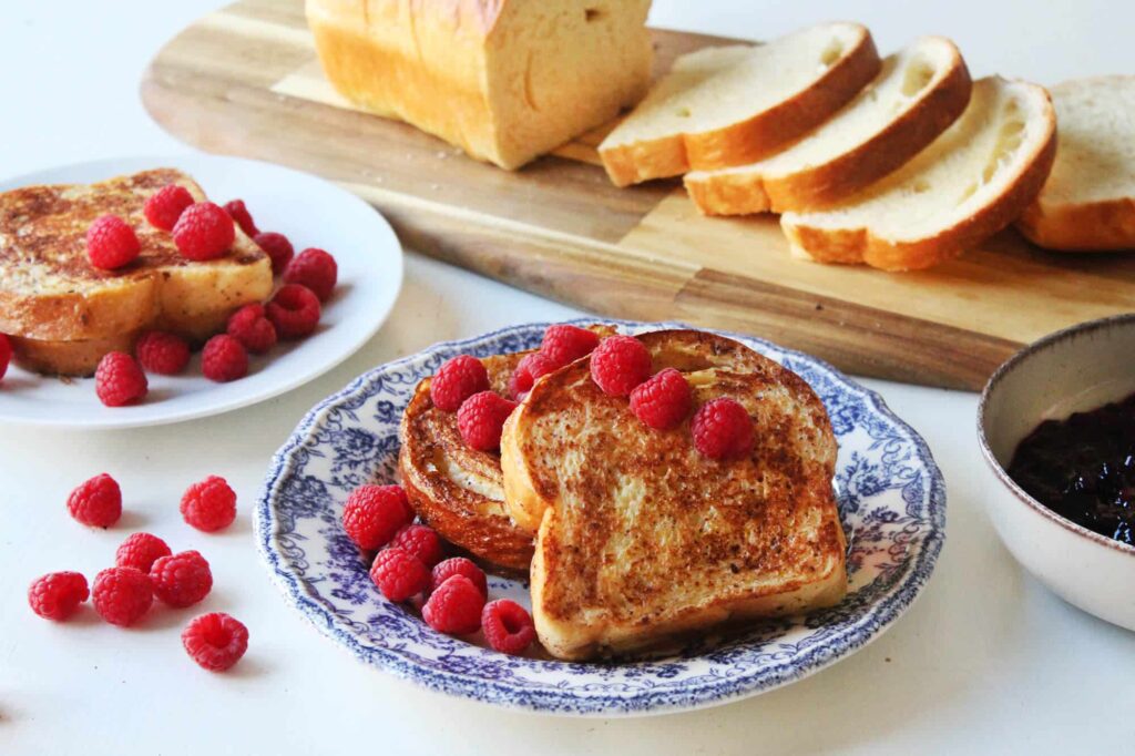How to make mascarpone stuffed french toast with berry topping