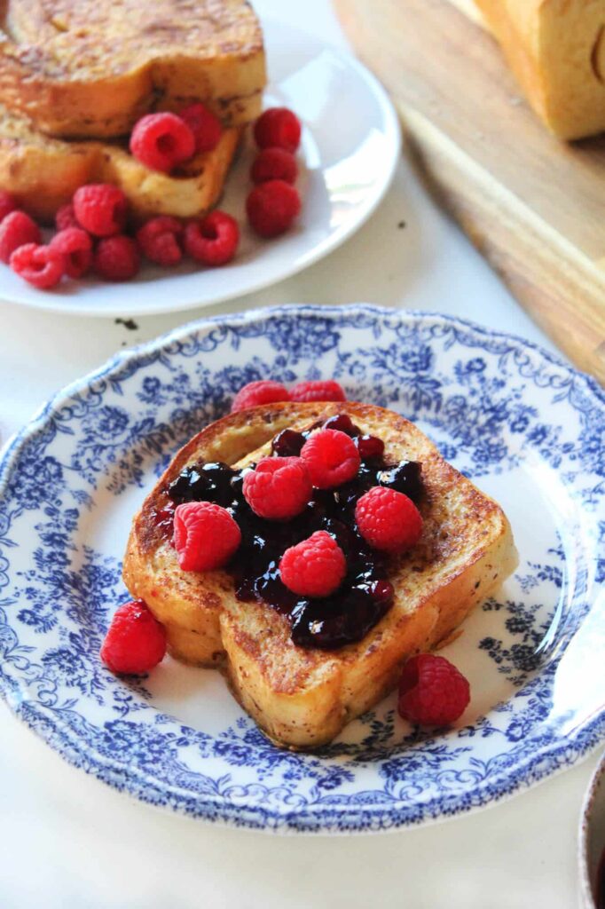 Cómo hacer pan francés relleno de mascarpone con frutos rojos