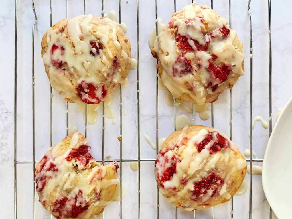 The best raspberry lemon cookies