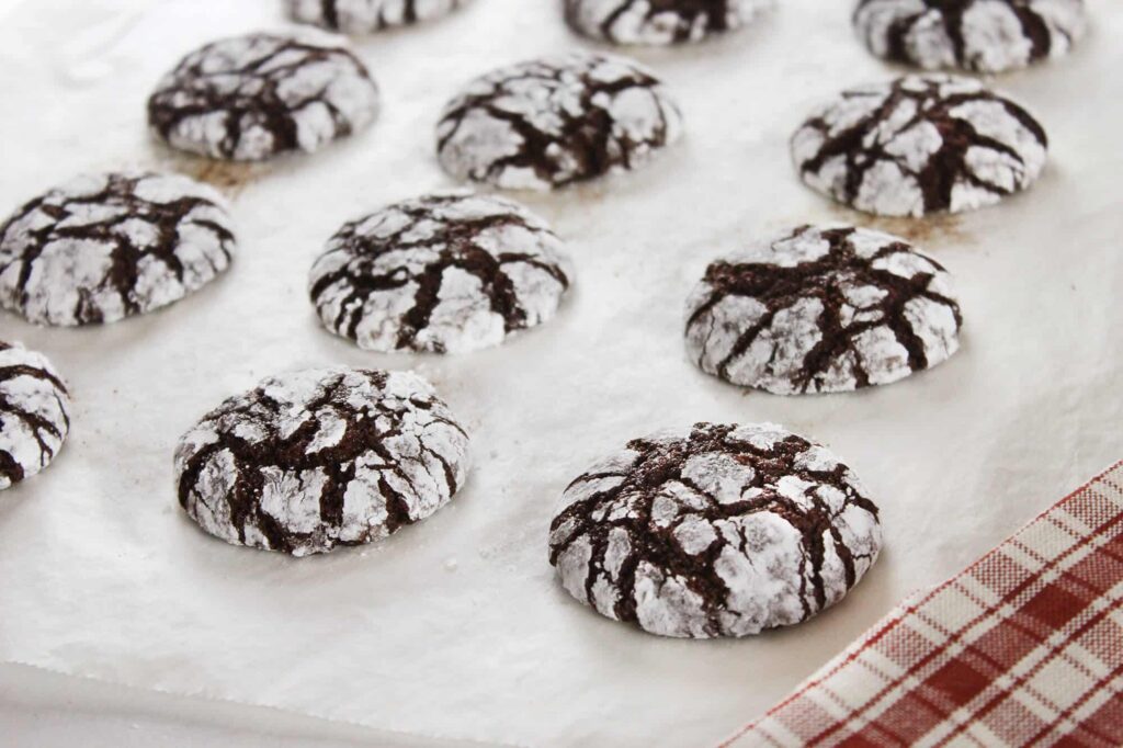 The best chocolate crinkle cookies for christmas