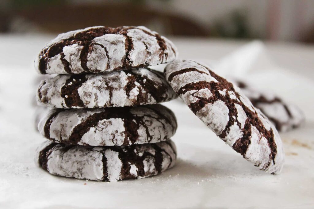 Galletas craqueladas de chocolate