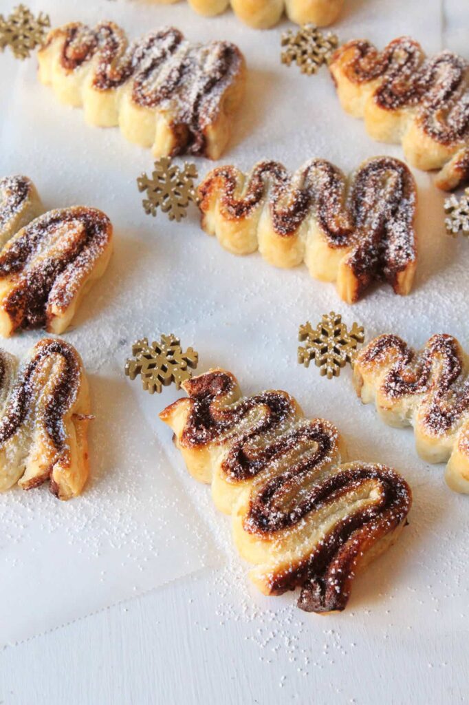 Arbolitos de navidad de hojaldre y nutella