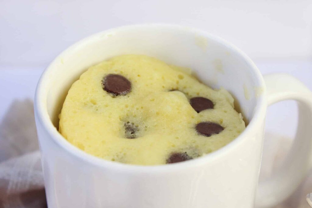 Orange chocolate chip mug cake