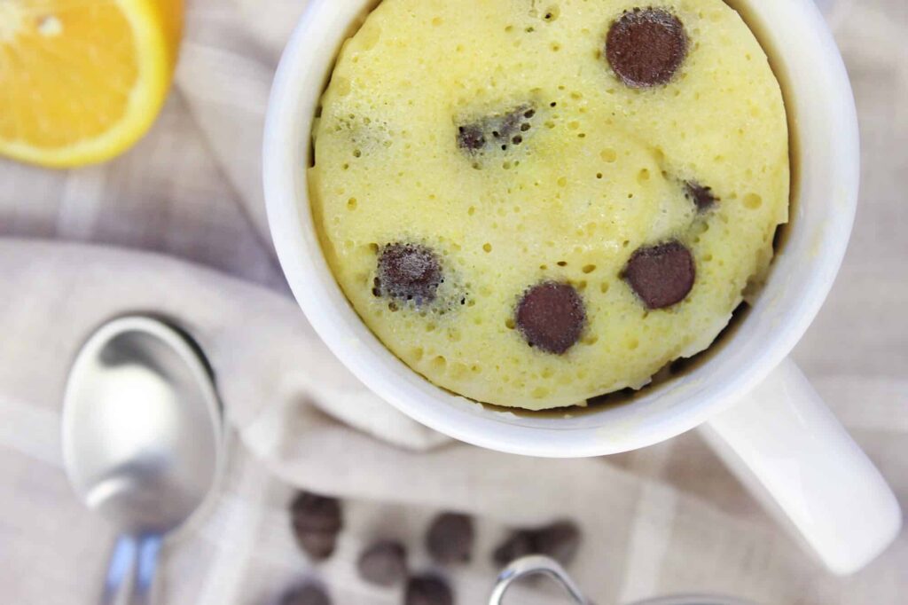 Orange chocolate chip mug cake