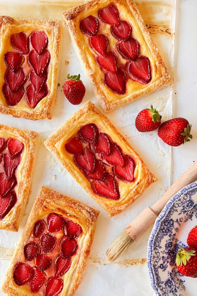 Receta de hojaldres de queso crema y fresas