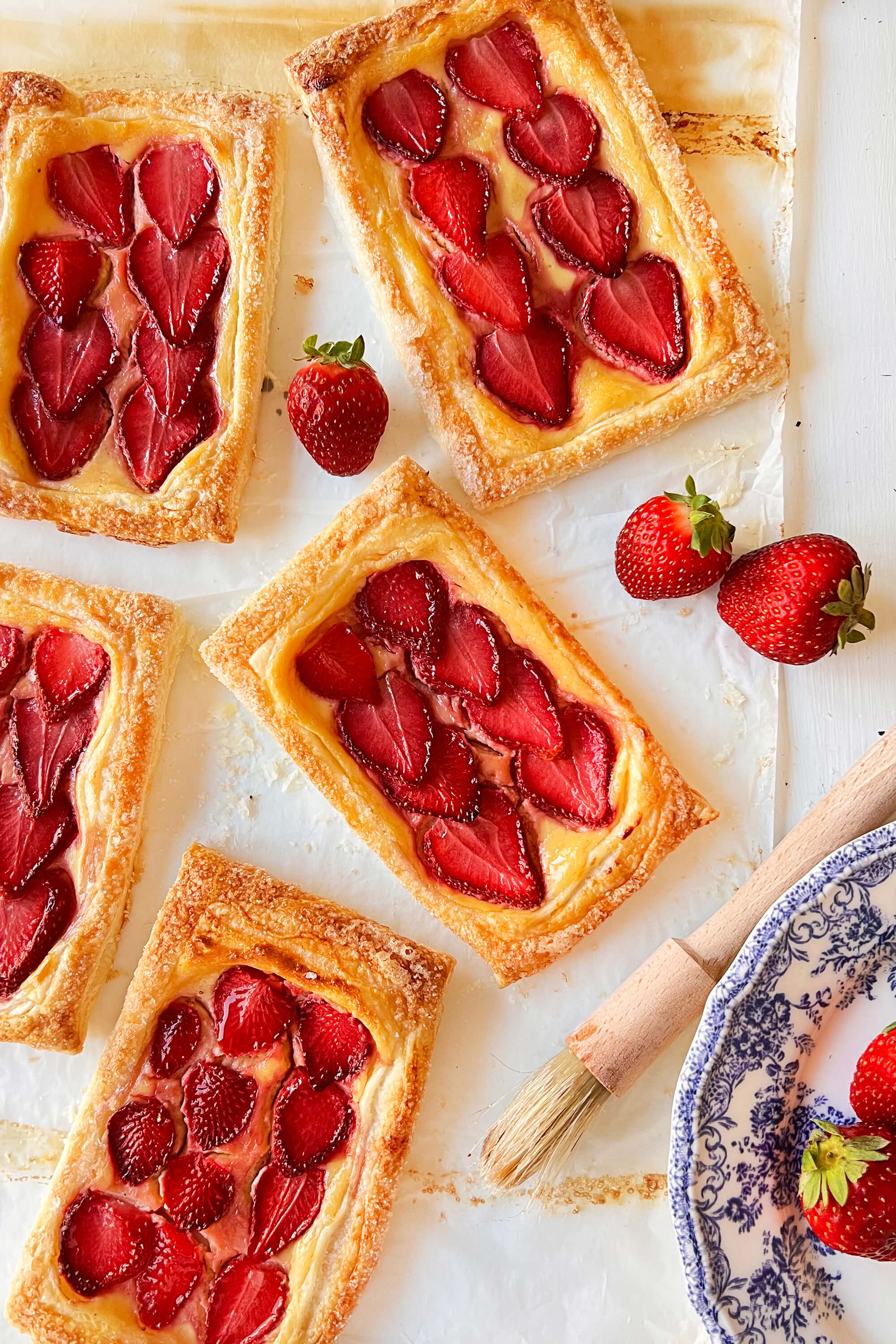 Strawberry cream cheese puff pastry tarts