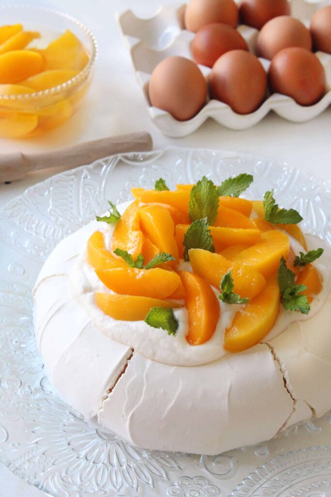 Peach pavlova