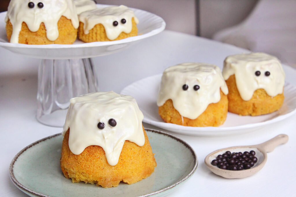 Cupcakes fantasmas de zanahoria