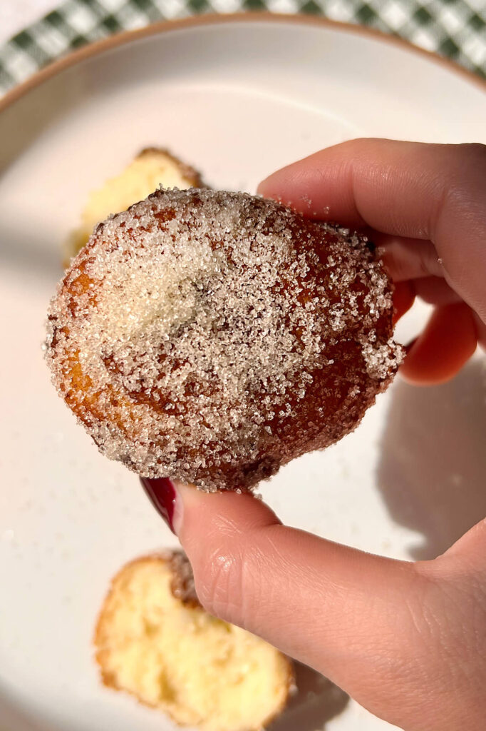 Zeppole Italian ricotta doughnuts recipe