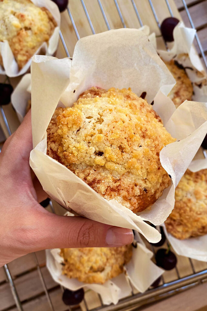 How to make Cherry muffins