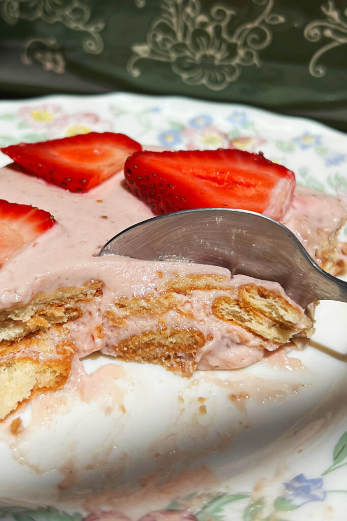 How to make Strawberry icebox cake