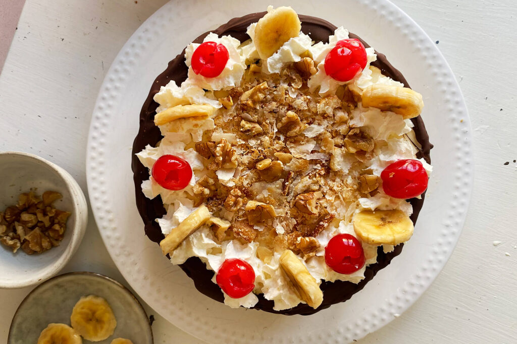 Banana split ice cream cake