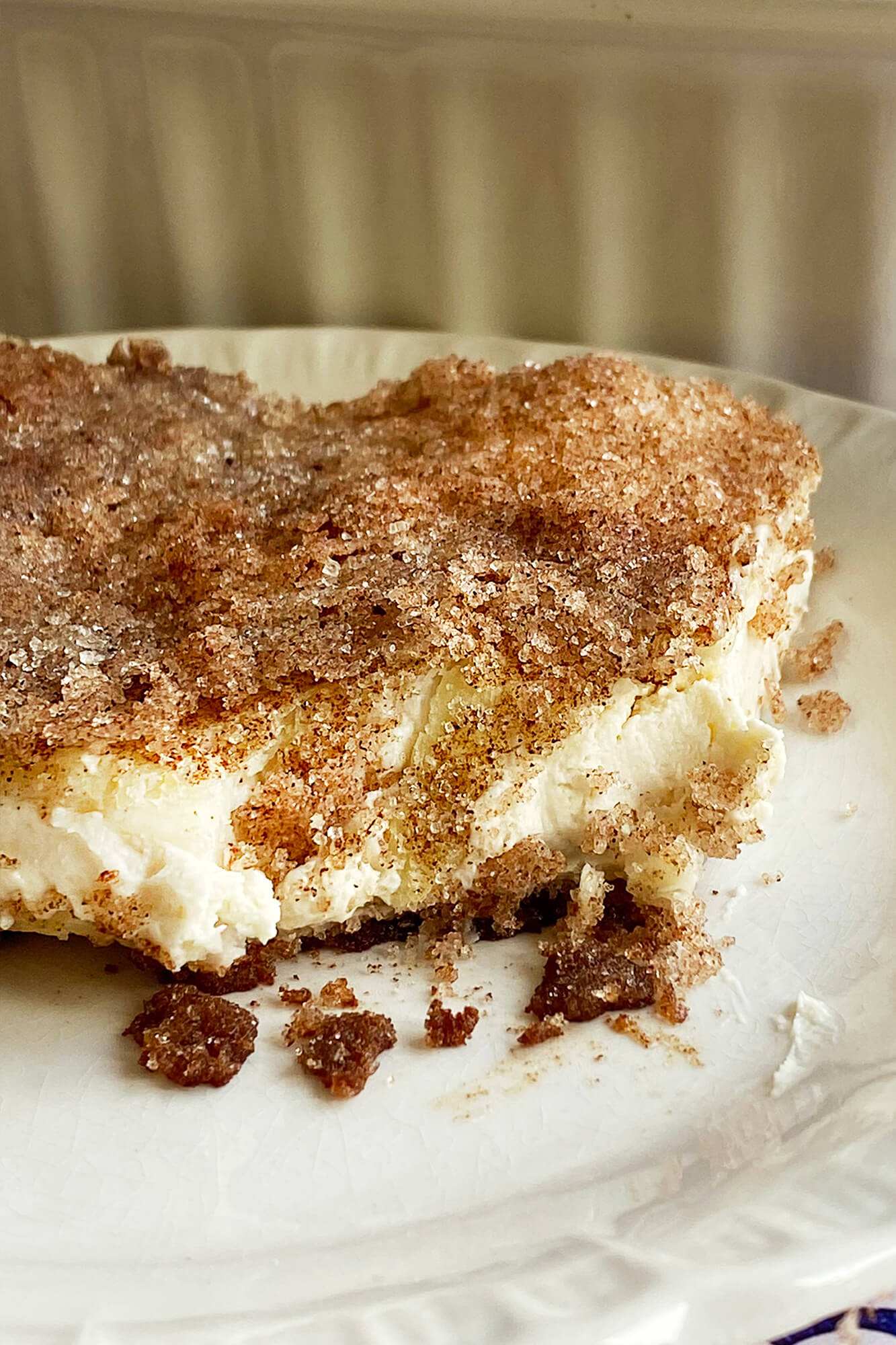 Churro cheesecake bars