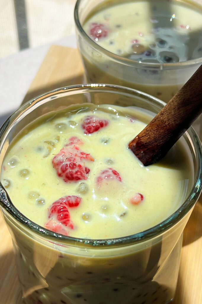 Matcha sago with raspberries recipe